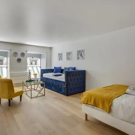 Modern French Studio Charm In The City Apartment